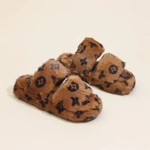 Brand New 8.5 faux fur slippers